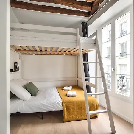 Cosy Mezzanine In The Heart Of Lejlighed