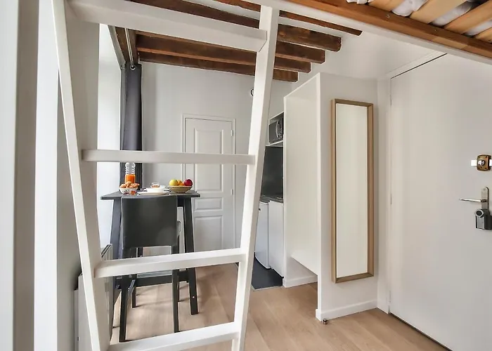 Cosy Mezzanine In The Heart Of Apartmán